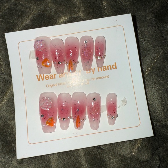 Pink Glitter Press-On Nails - Picture 6 of 8
